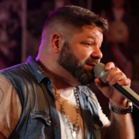 Em entrevista exclusiva, Danniel Vieira fala da emoção em dividir o palco com Bruno e Marrone 1